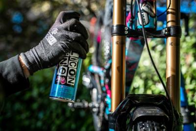 Muc-Off Silicone Shine 500ml Produktbild 1