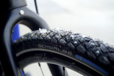 Schwalbe Pneu Marathon Winter Plus 26x1.75 Starr mit Reflexstreifen black  Produktbild 2